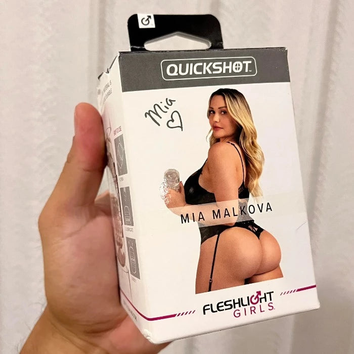 Fleshlight ''Mia Malkova'' Quickshot Little Sister's Book & Art Emporium