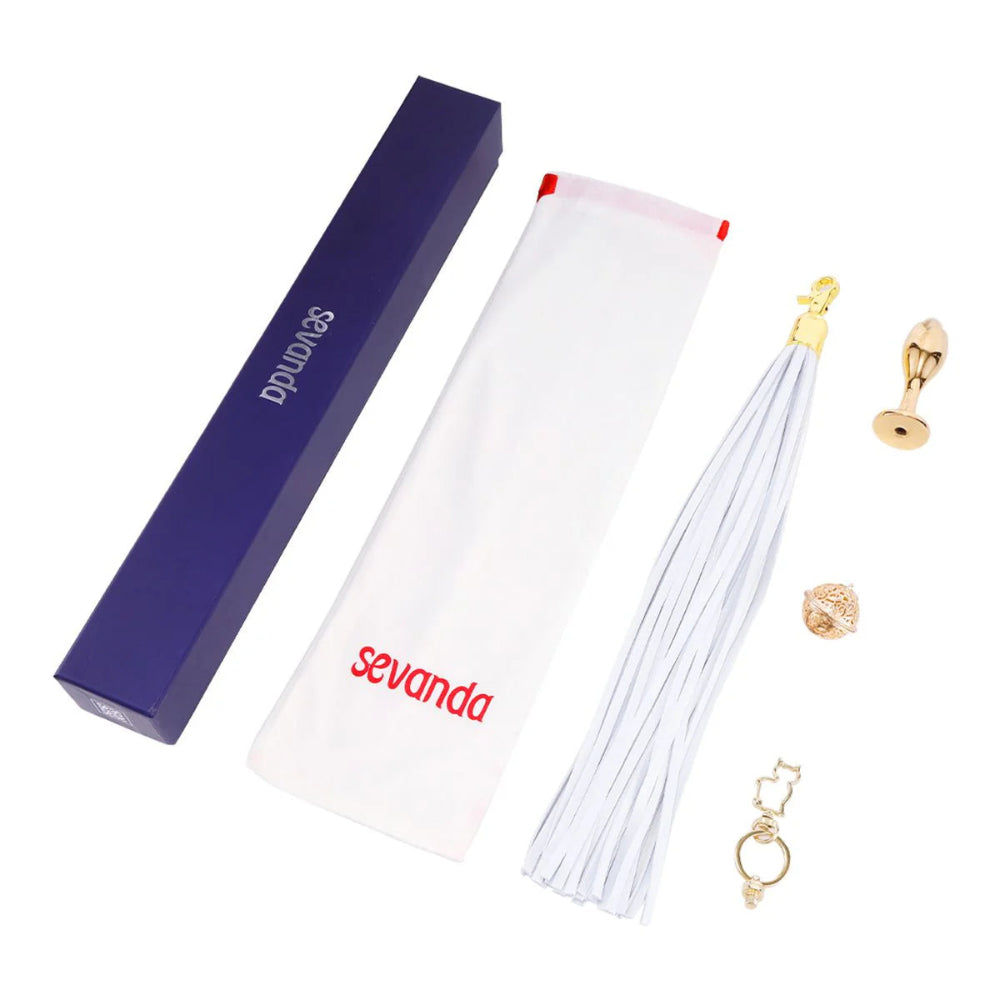 Sevanda - Flogger w/Keychain, Charm & Tulip-shaped Buttplug -White/Gold