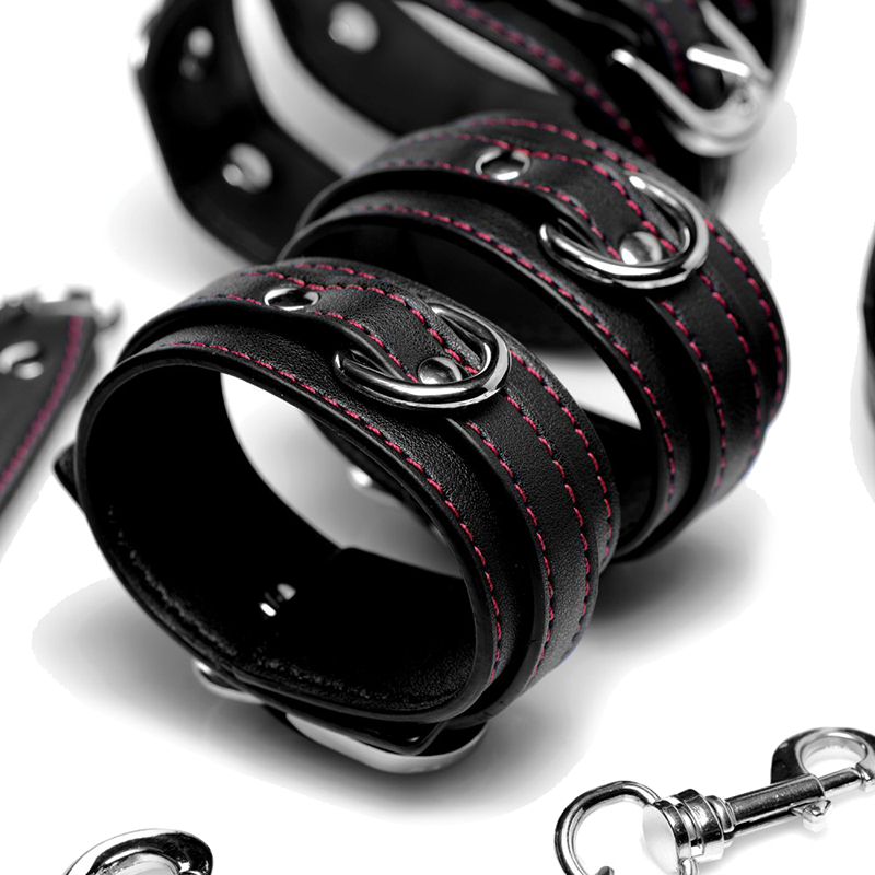 MS "Kinky Clutch" Bondage Set w/Case