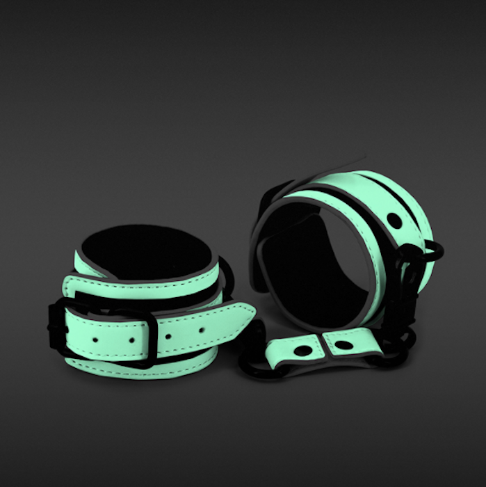 GLO Bondage "Wrist Cuff" -Green
