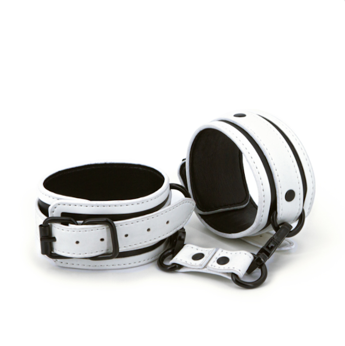 GLO Bondage "Ankle Cuff" -Green